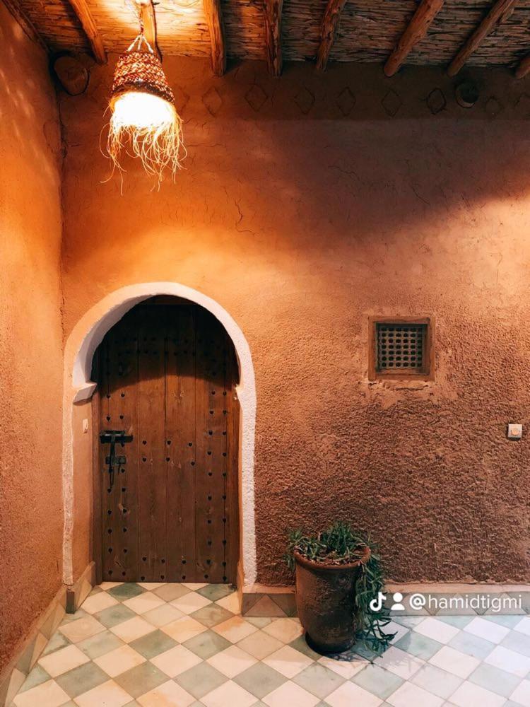 Tigmi Hamid Decouverte Des Traditions Et De La Culture Berbere Ait Benhaddou Esterno foto