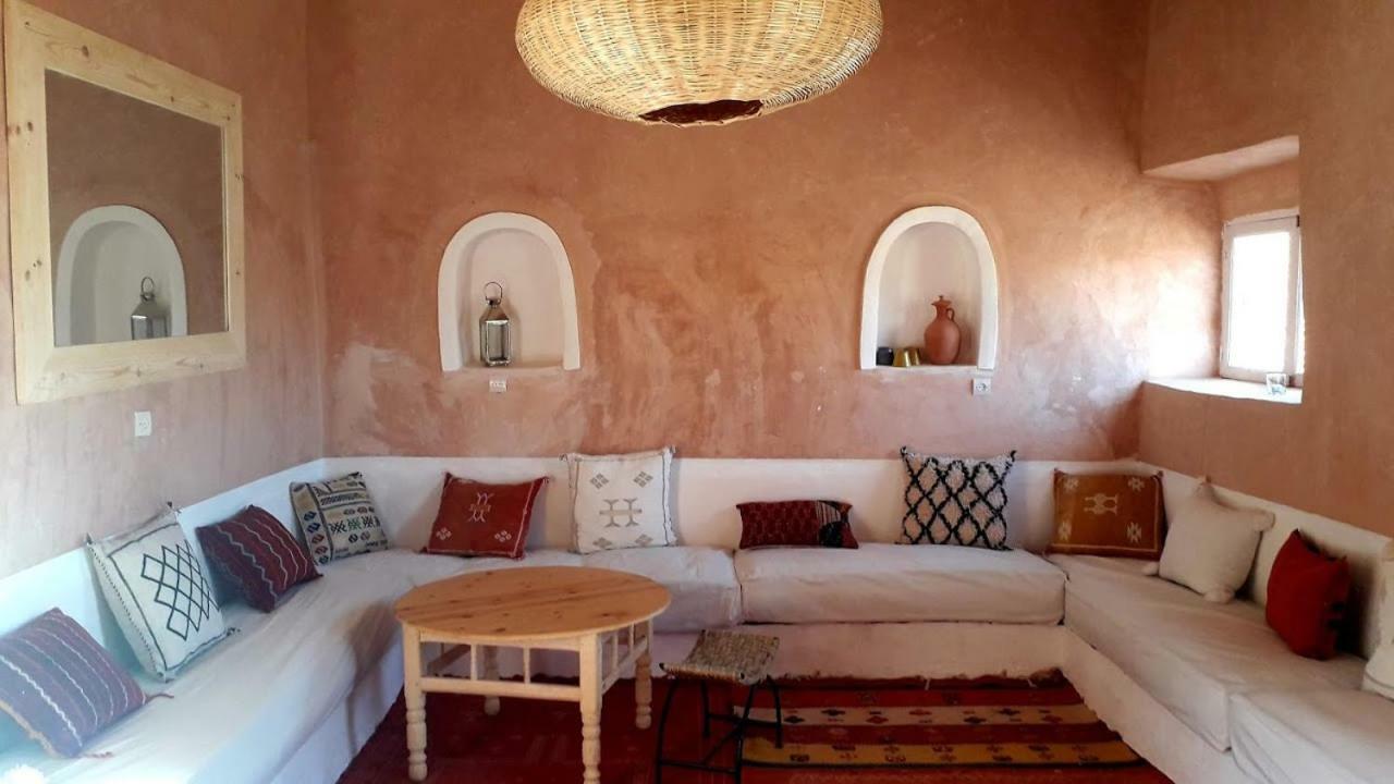 Tigmi Hamid Decouverte Des Traditions Et De La Culture Berbere Ait Benhaddou Esterno foto
