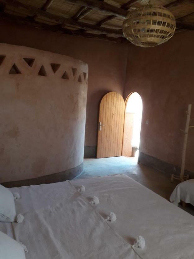 Tigmi Hamid Decouverte Des Traditions Et De La Culture Berbere Ait Benhaddou Esterno foto