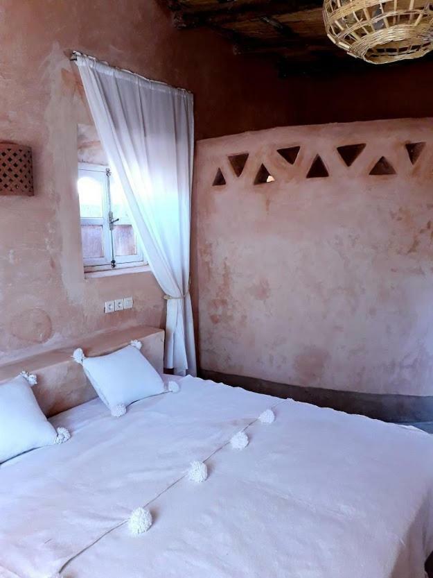 Tigmi Hamid Decouverte Des Traditions Et De La Culture Berbere Ait Benhaddou Esterno foto