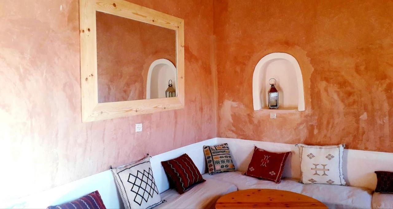 Tigmi Hamid Decouverte Des Traditions Et De La Culture Berbere Ait Benhaddou Esterno foto